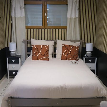 Les Collinades De Chalons Hotel Екстериор снимка