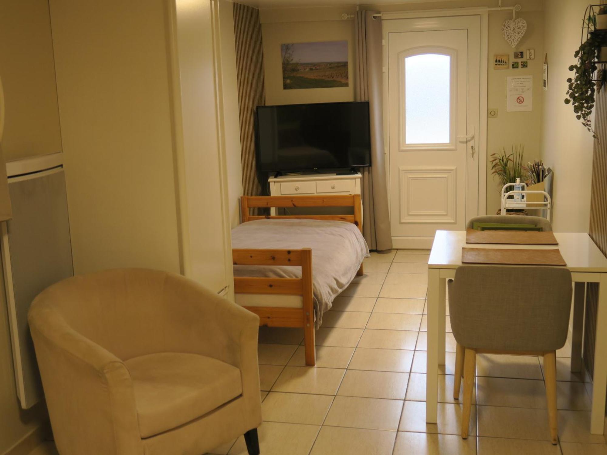Les Collinades De Chalons Hotel Екстериор снимка